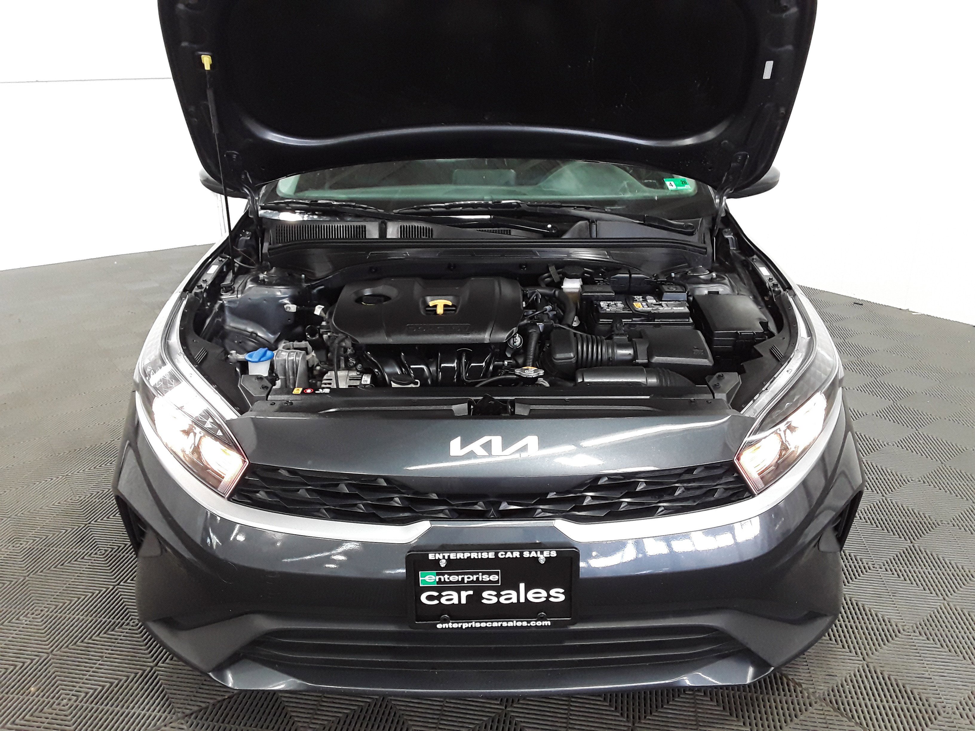 Vehicle image 6 of 34
