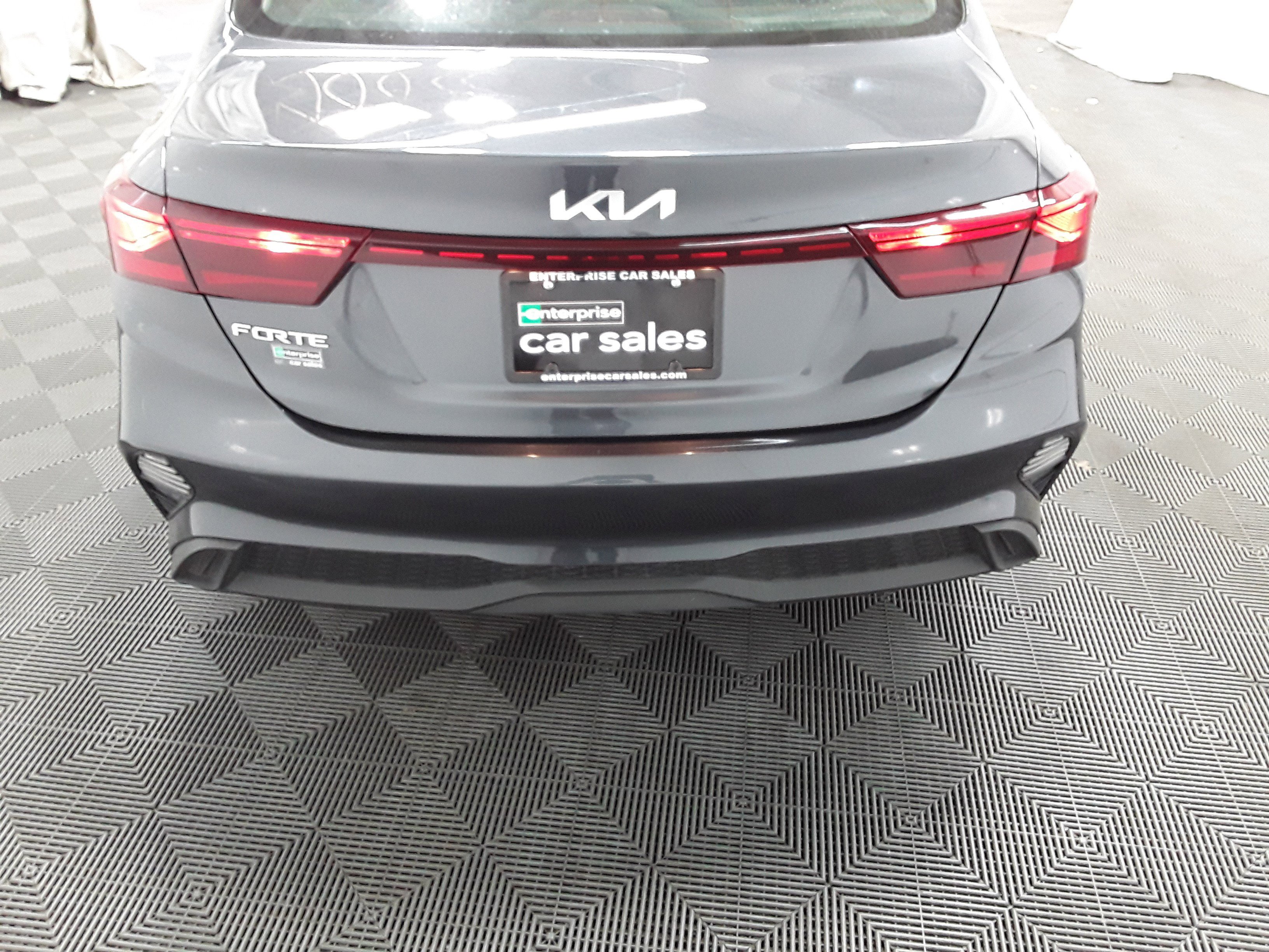 Vehicle image 8 of 34