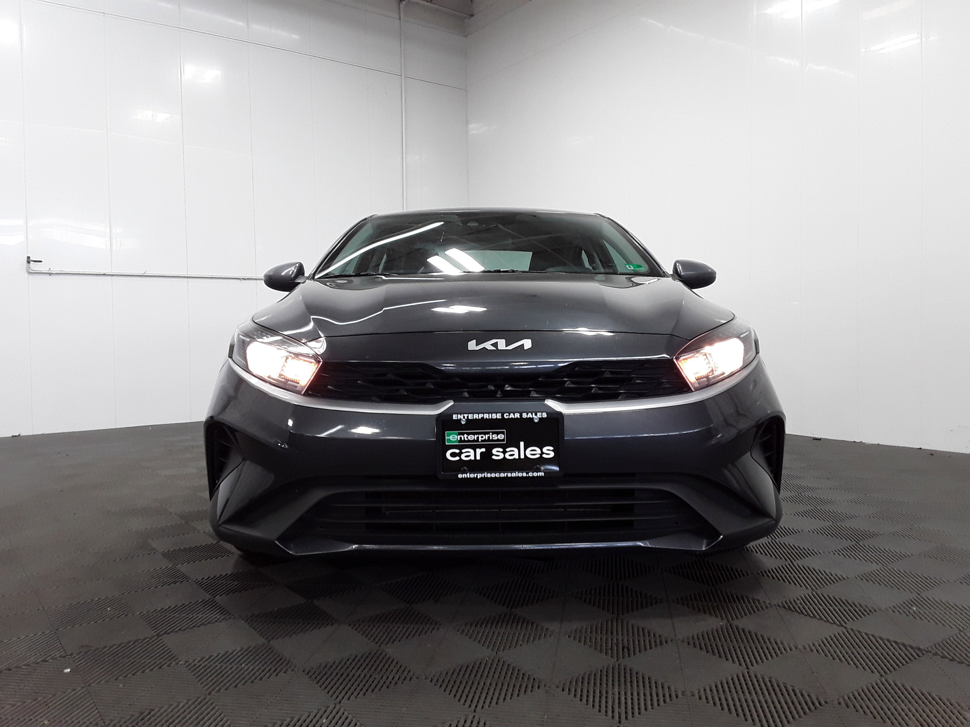 Vehicle image 5 of 34