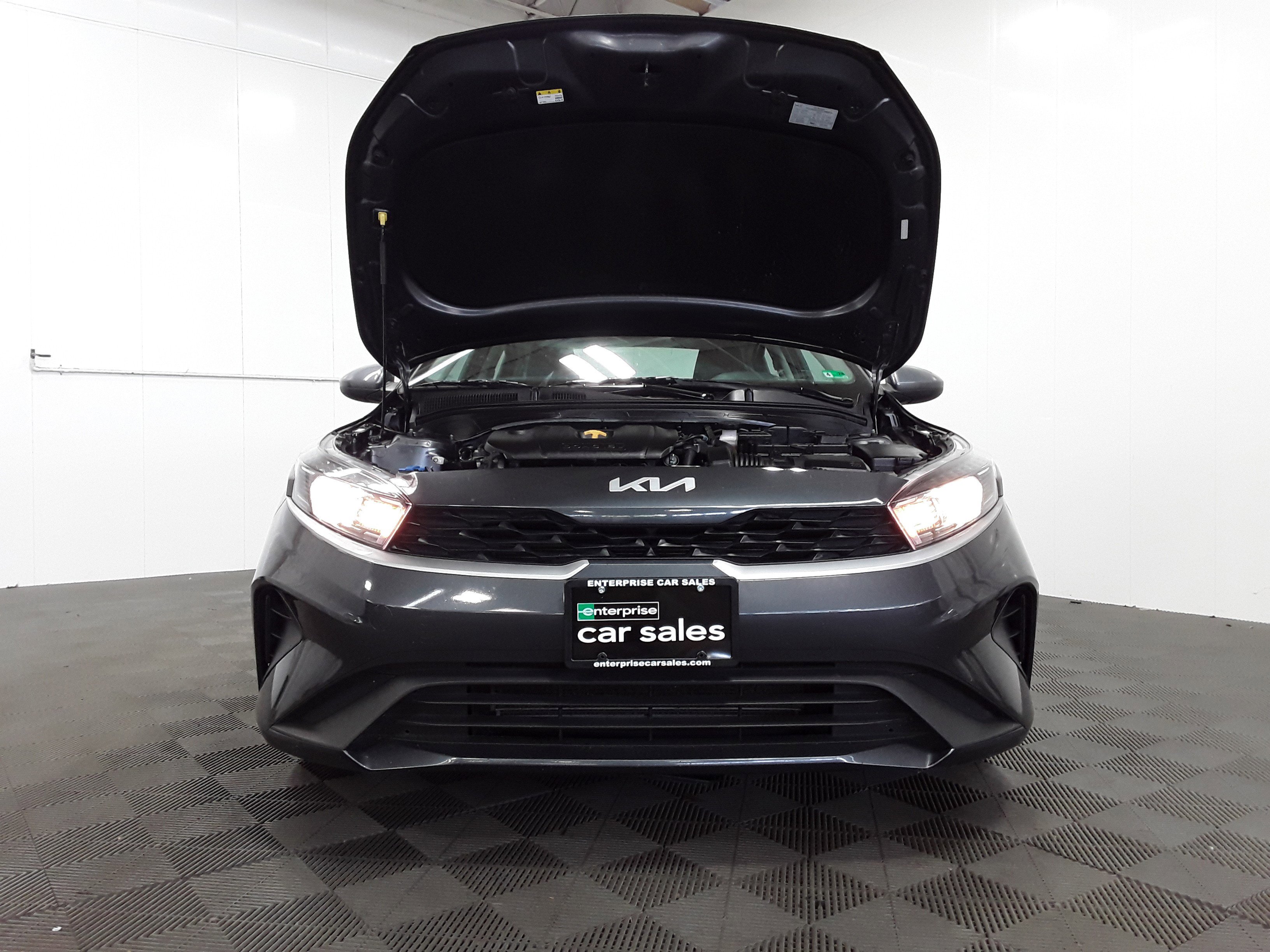 Vehicle image 3 of 34