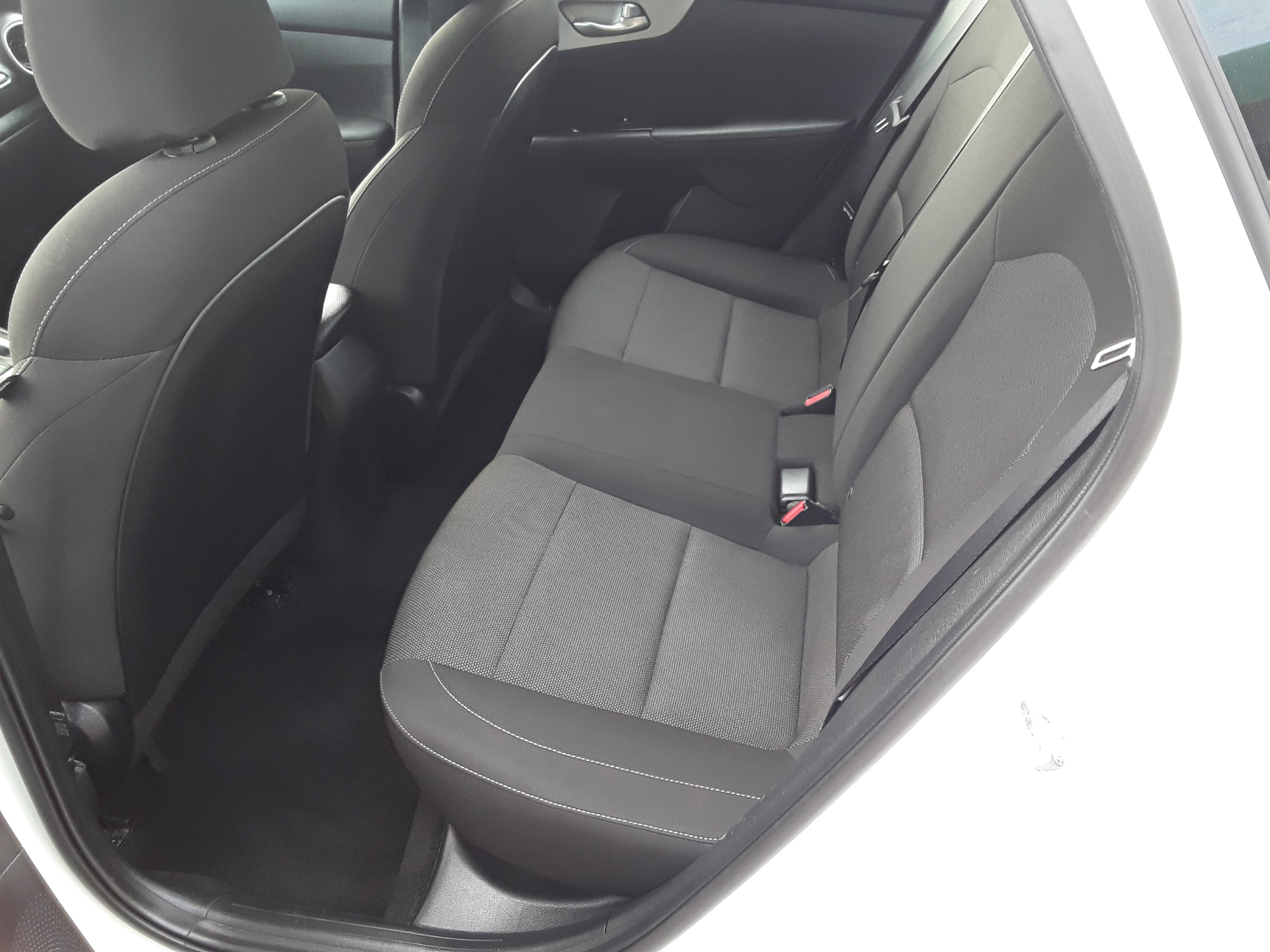 Vehicle image 8 of 19
