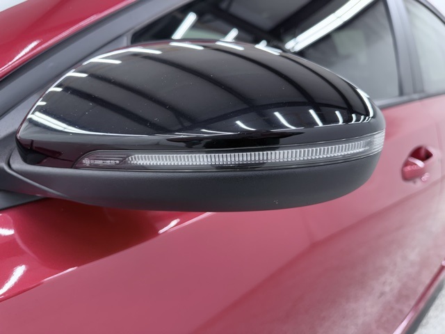 Vehicle image 8 of 46