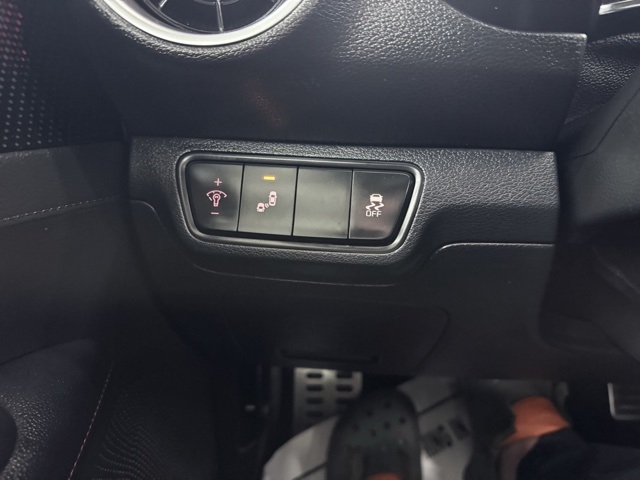 Vehicle image 34 of 46