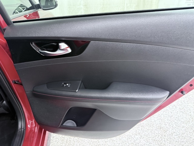 Vehicle image 24 of 46
