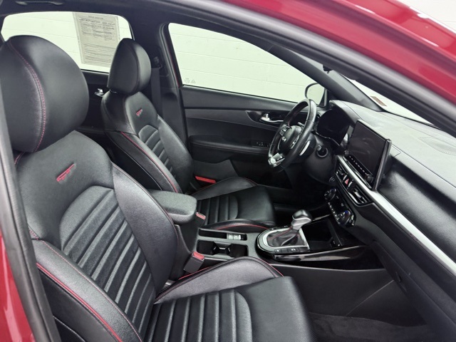 Vehicle image 23 of 46