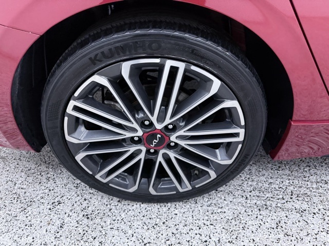 Vehicle image 16 of 46