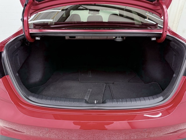 Vehicle image 19 of 46