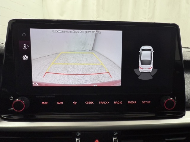 Vehicle image 41 of 46