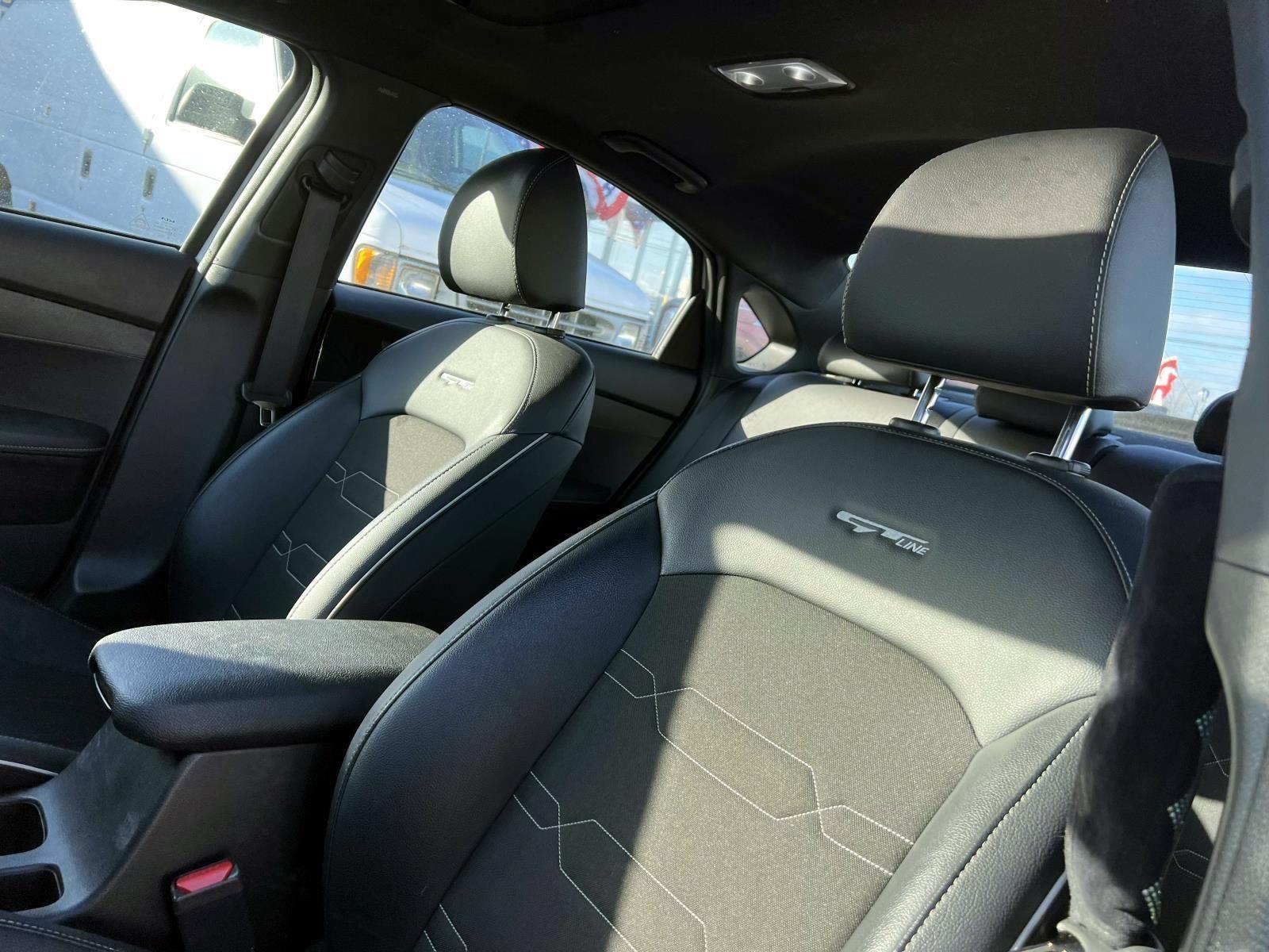 2023 Kia Forte GT-Line Image 8 of 29