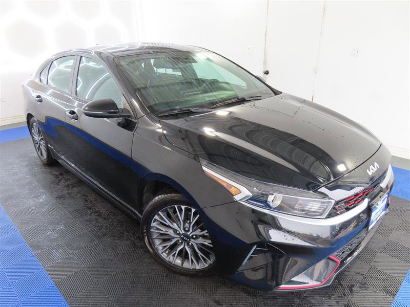 2023 Kia Forte GT-Line Image 3 of 34