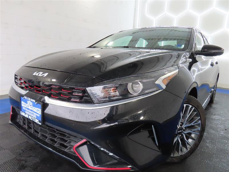 2023 Kia Forte GT-Line Image 2 of 34
