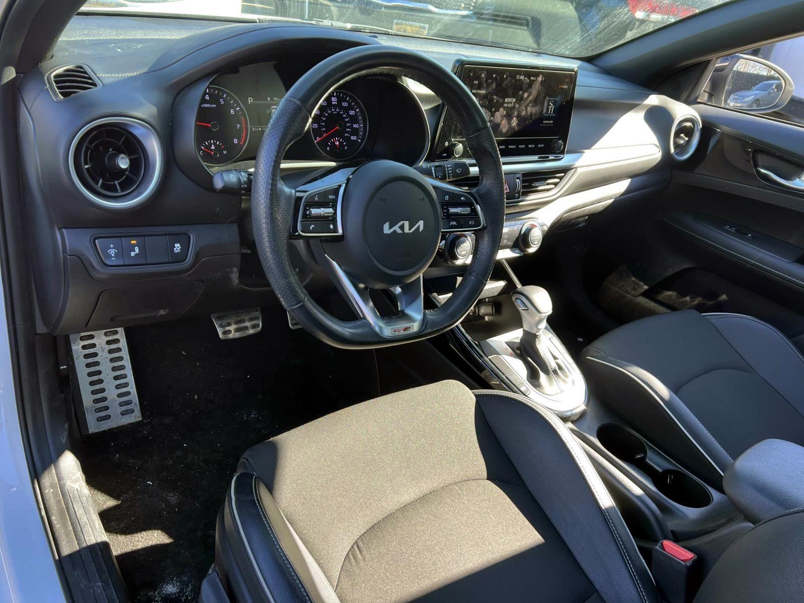 2023 Kia Forte GT-Line Image 14 of 33