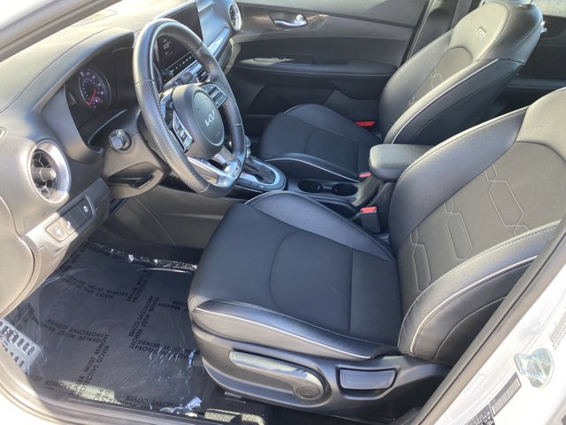 2023 Kia Forte GT-Line Image 13 of 30