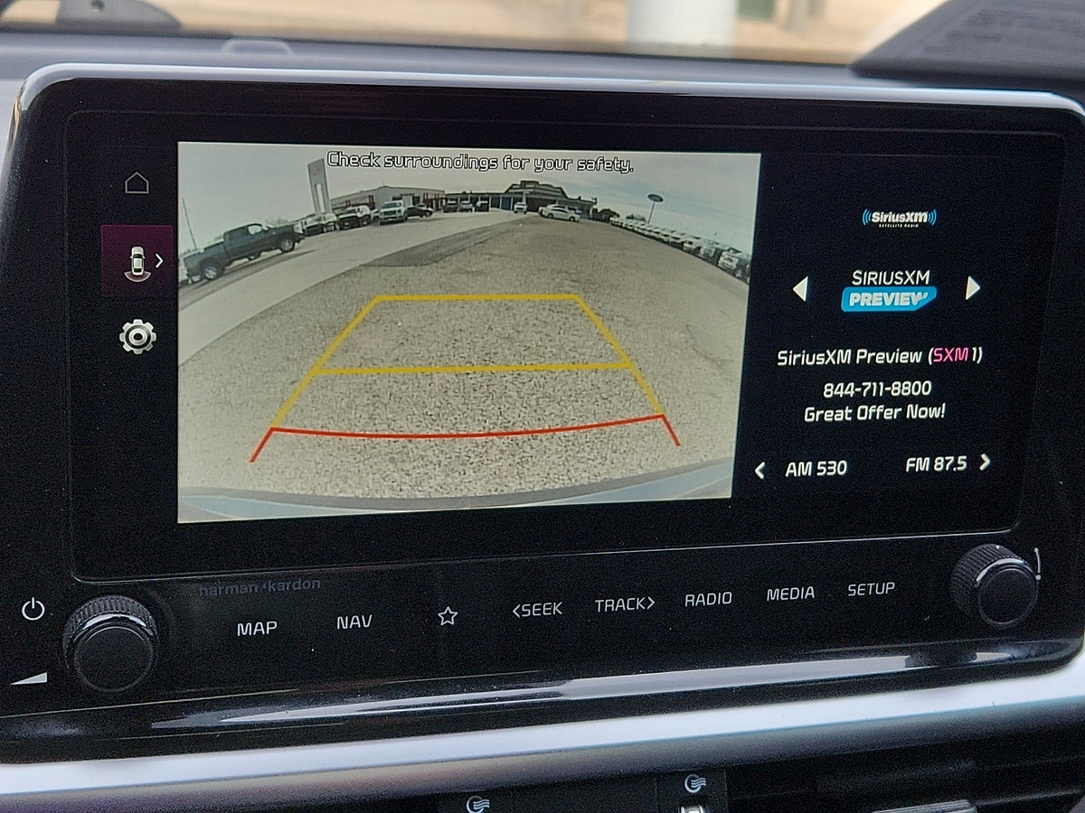 Vehicle image 8 of 12