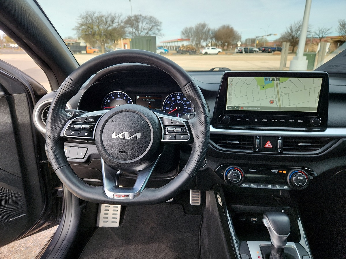 Vehicle image 6 of 12