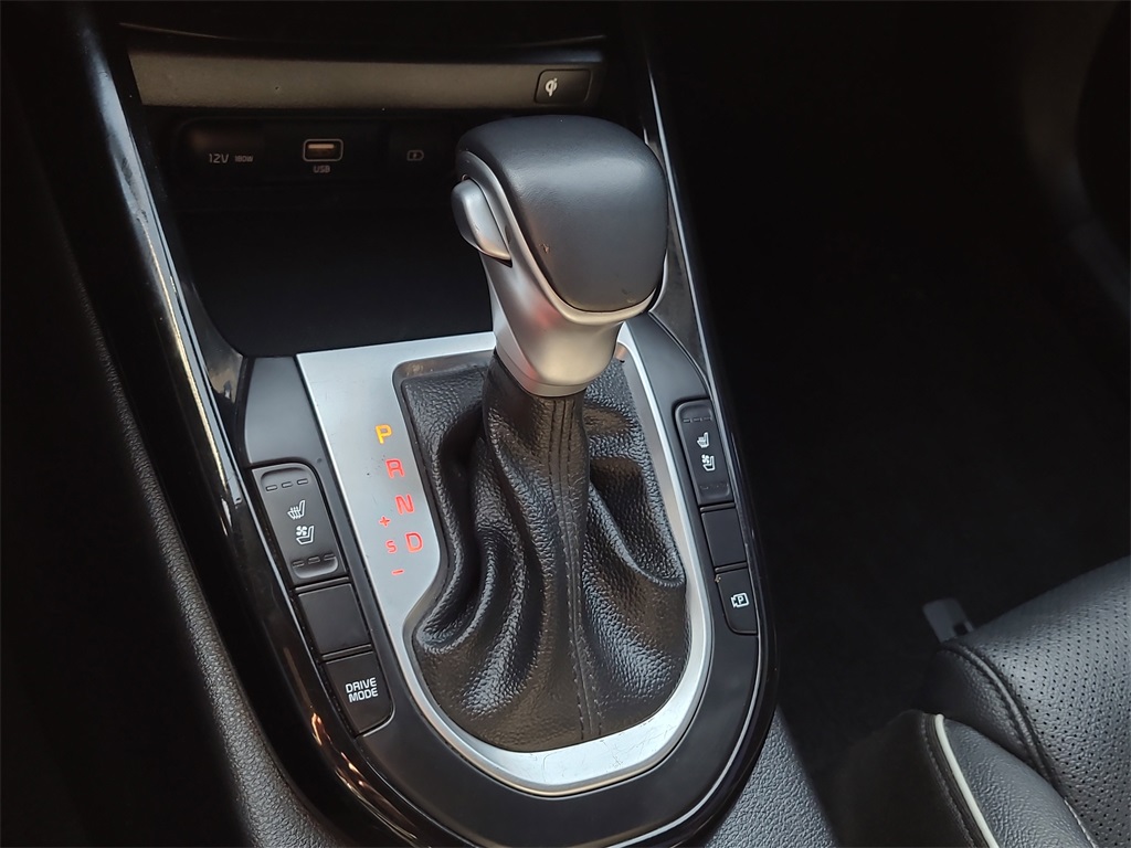 Vehicle image 27 of 31