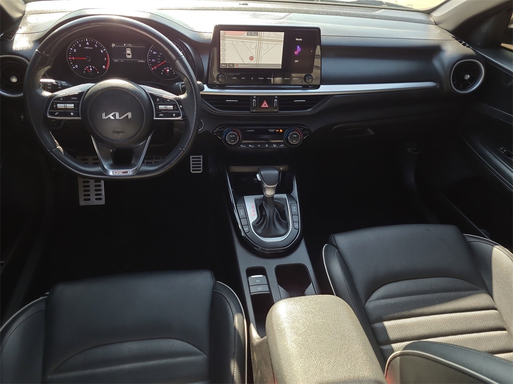 Vehicle image 15 of 31