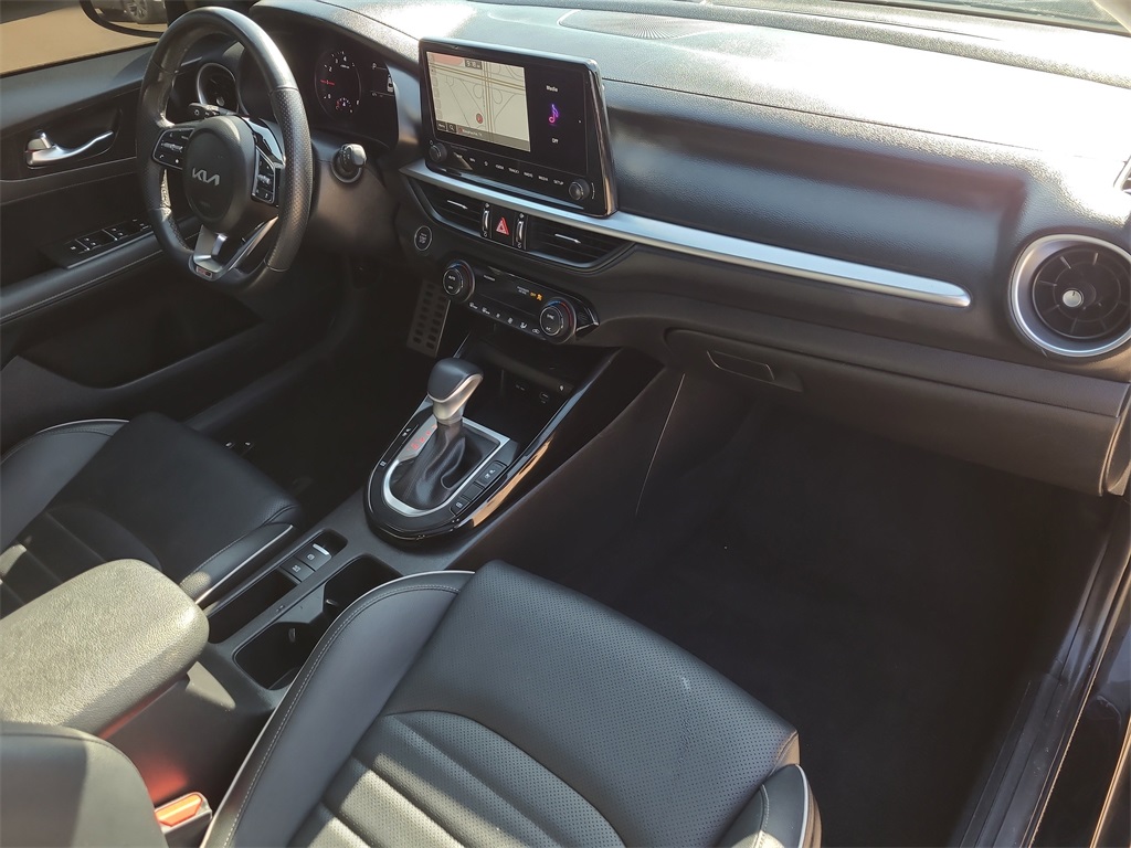 Vehicle image 10 of 31