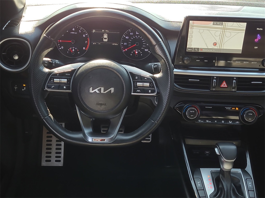 Vehicle image 16 of 31
