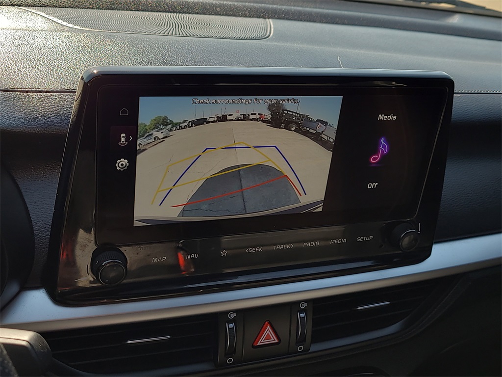 Vehicle image 25 of 31