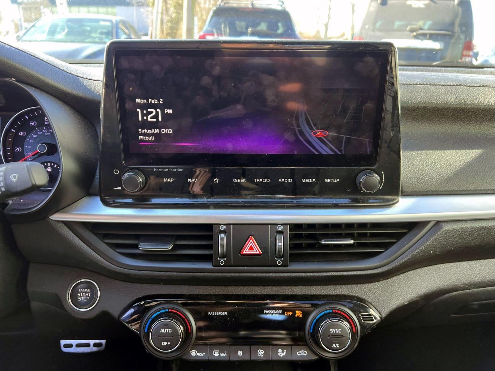 2023 Kia Forte GT-Line Image 18 of 34