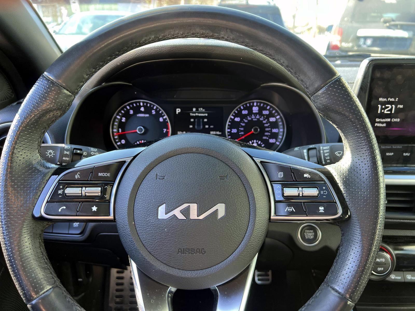 2023 Kia Forte GT-Line Image 14 of 34