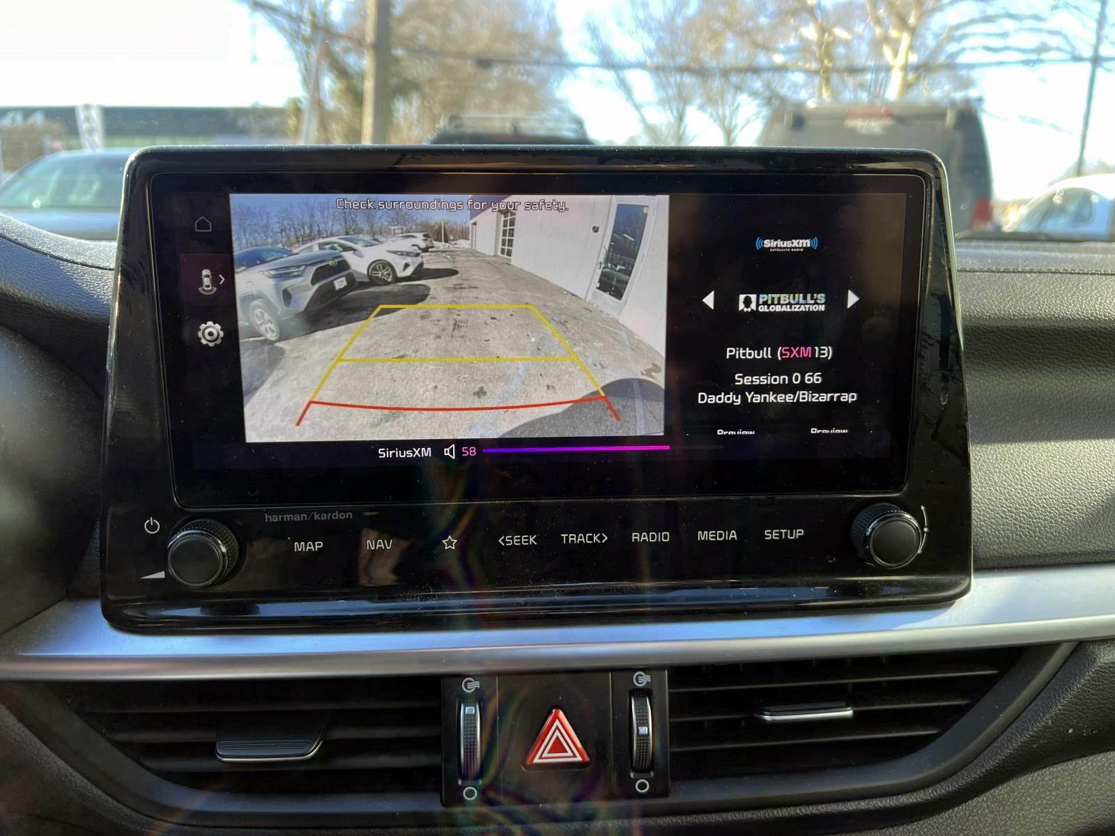 2023 Kia Forte GT-Line Image 17 of 34