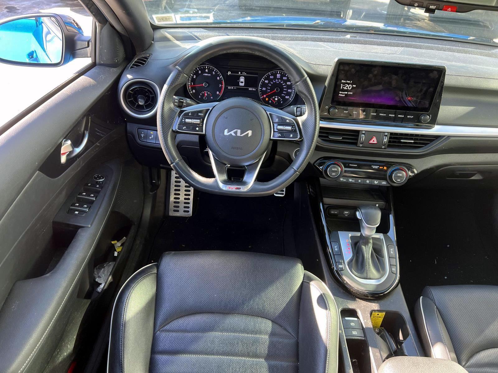 2023 Kia Forte GT-Line Image 12 of 34