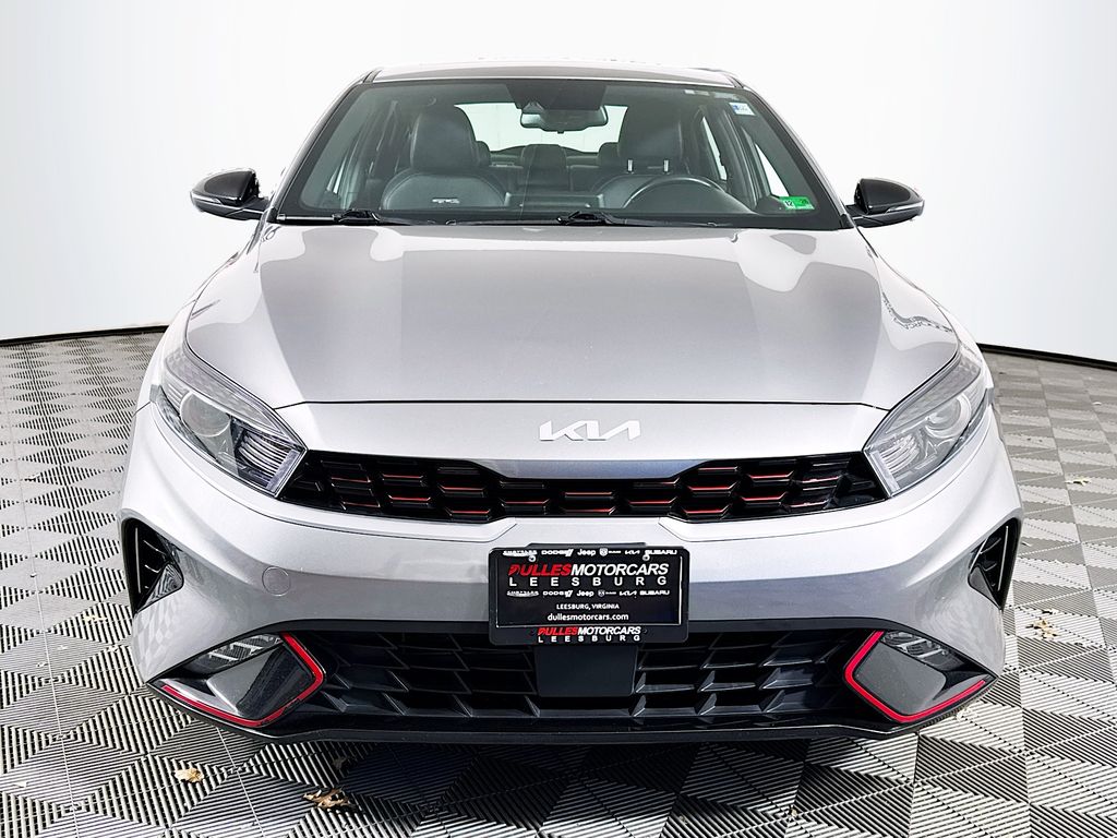2023 Kia Forte GT-Line Image 2 of 33