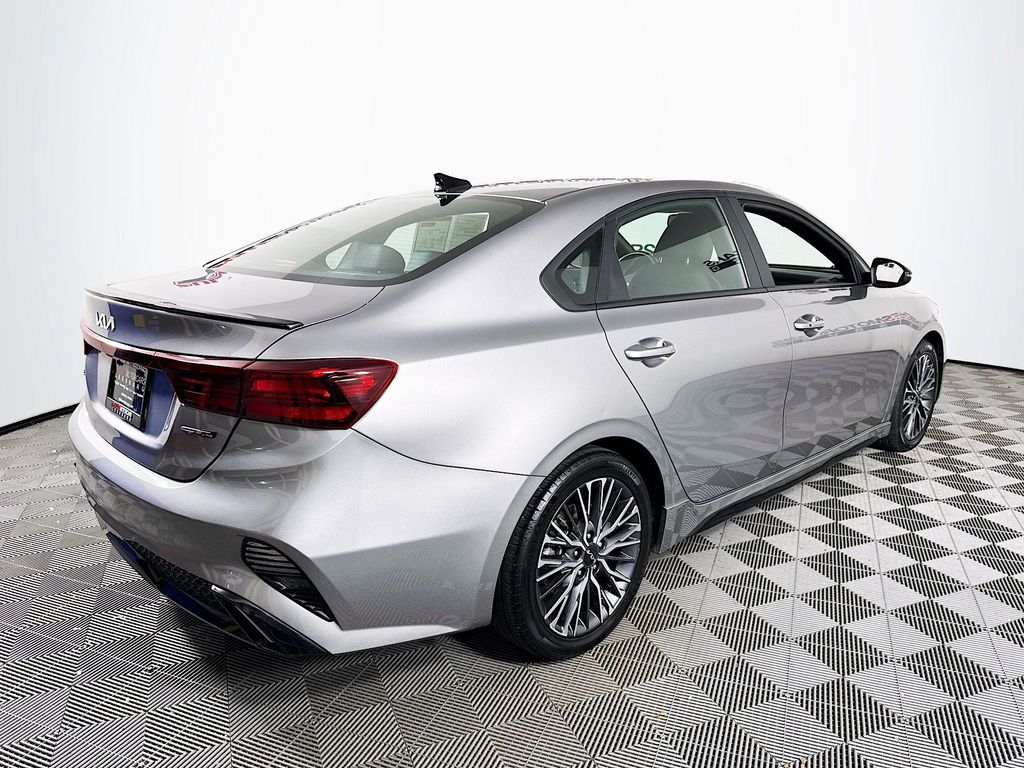 2023 Kia Forte GT-Line Image 5 of 33