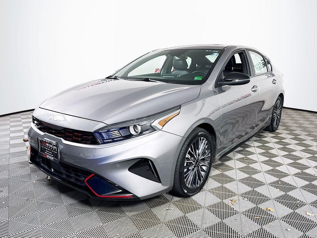 2023 Kia Forte GT-Line Image 1 of 33