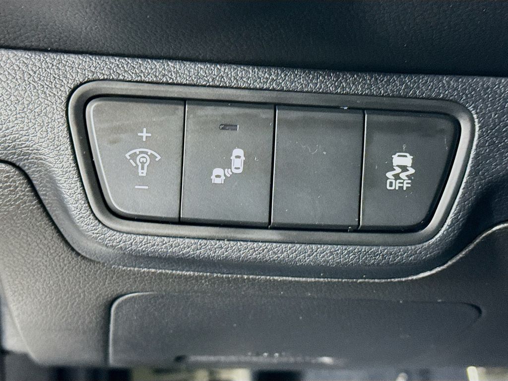 2023 Kia Forte GT-Line Image 27 of 33