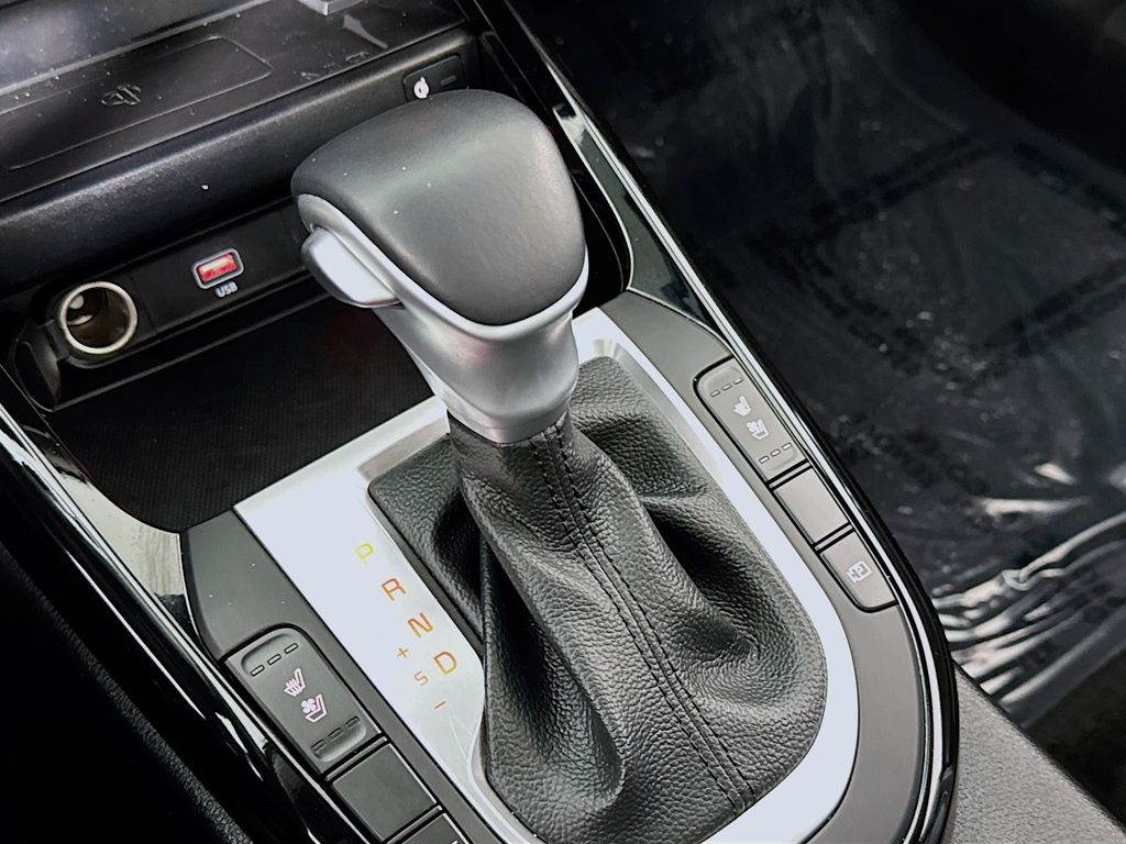 2023 Kia Forte GT-Line Image 25 of 33