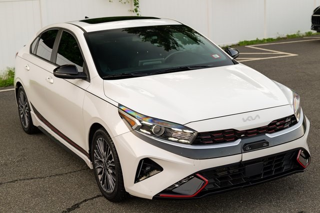 Vehicle image 4 of 57