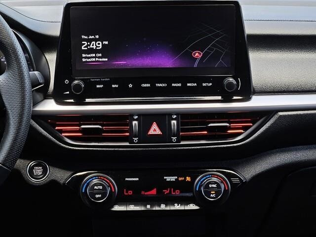Vehicle image 20 of 32