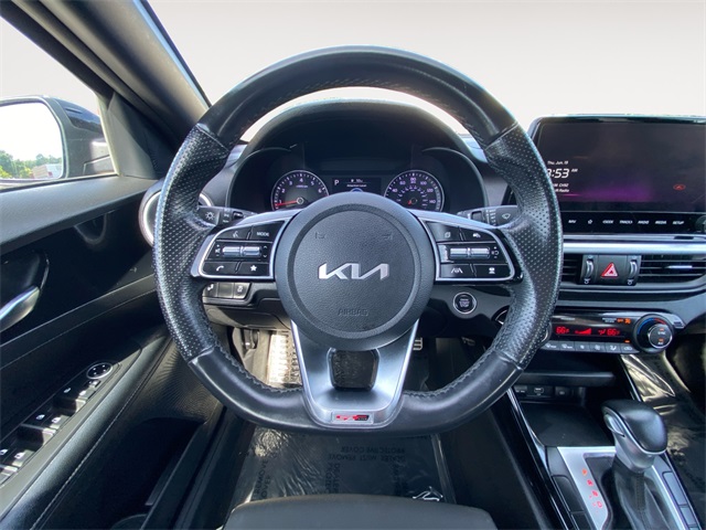 Vehicle image 22 of 35