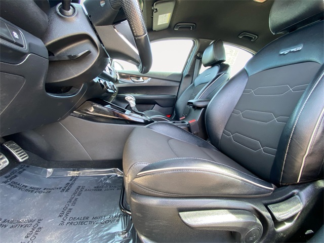 Vehicle image 17 of 35
