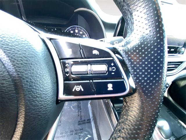 Vehicle image 31 of 35