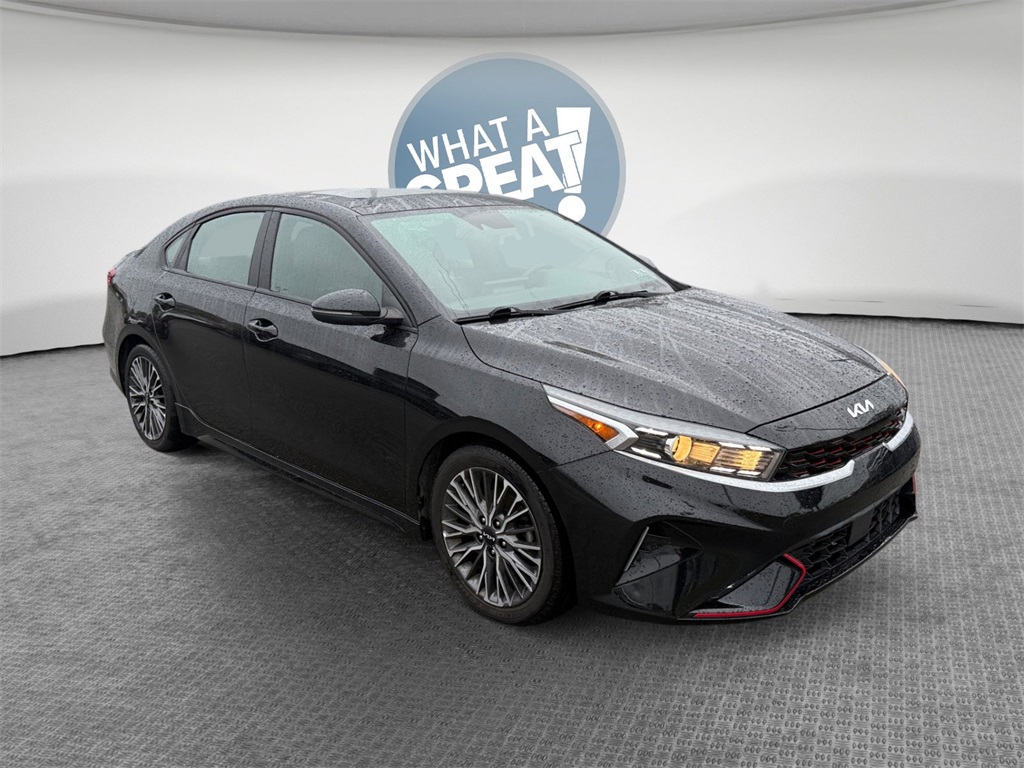 2023 Kia Forte GT-Line Image 3 of 32