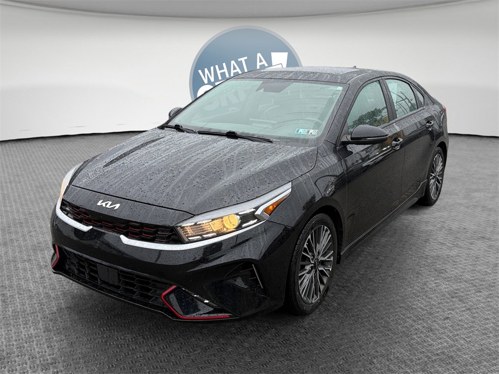 2023 Kia Forte GT-Line Image 1 of 32
