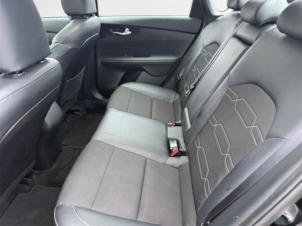 2023 Kia Forte GT-Line Image 13 of 32