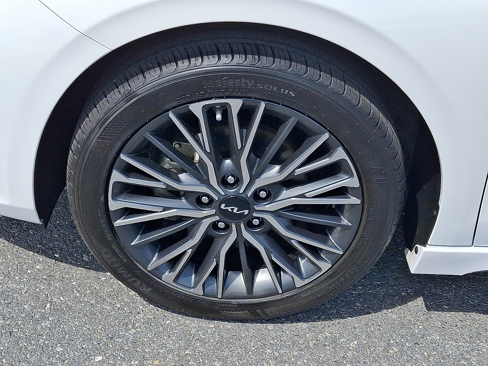 Vehicle image 9 of 30
