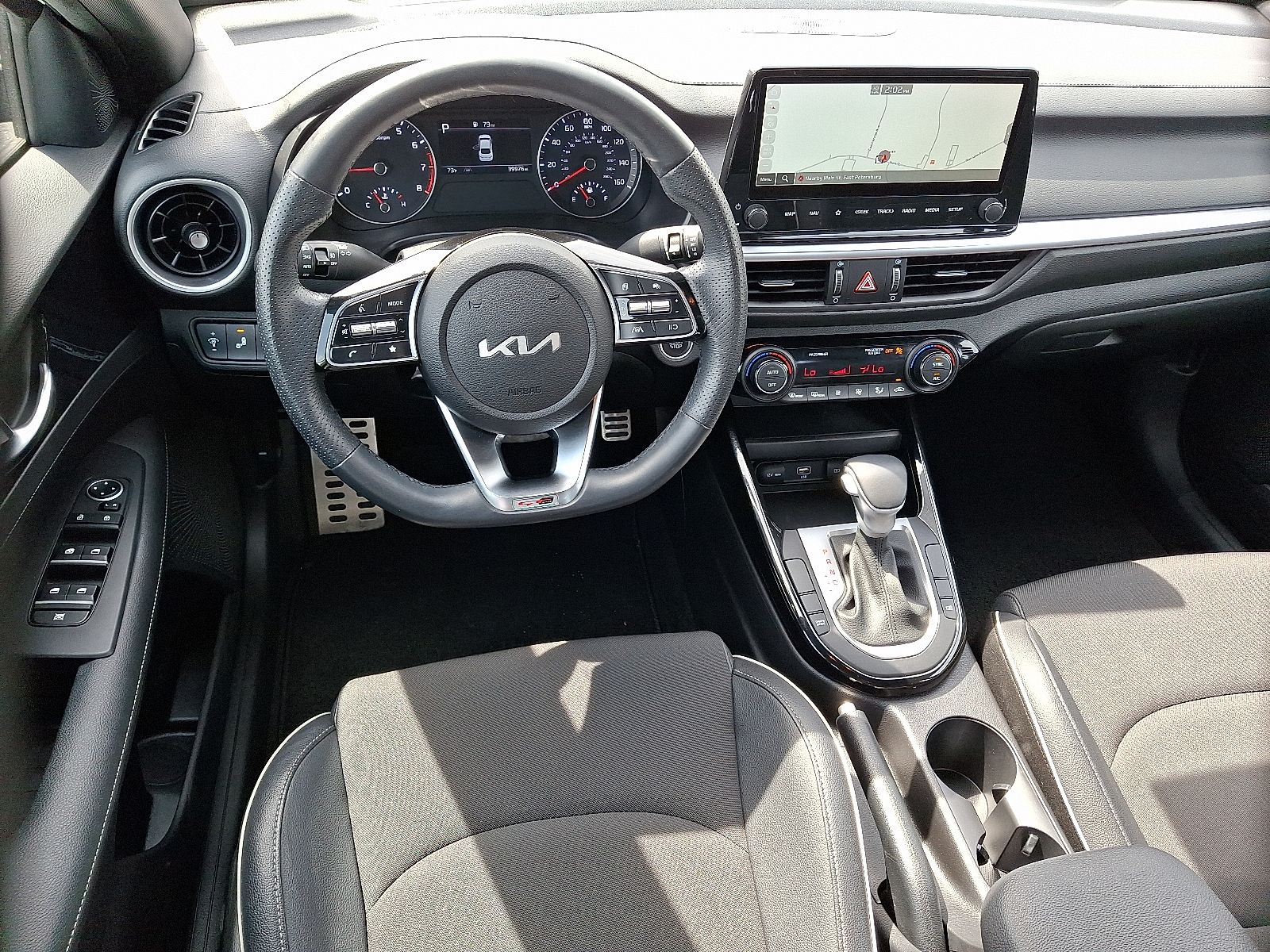 Vehicle image 11 of 30