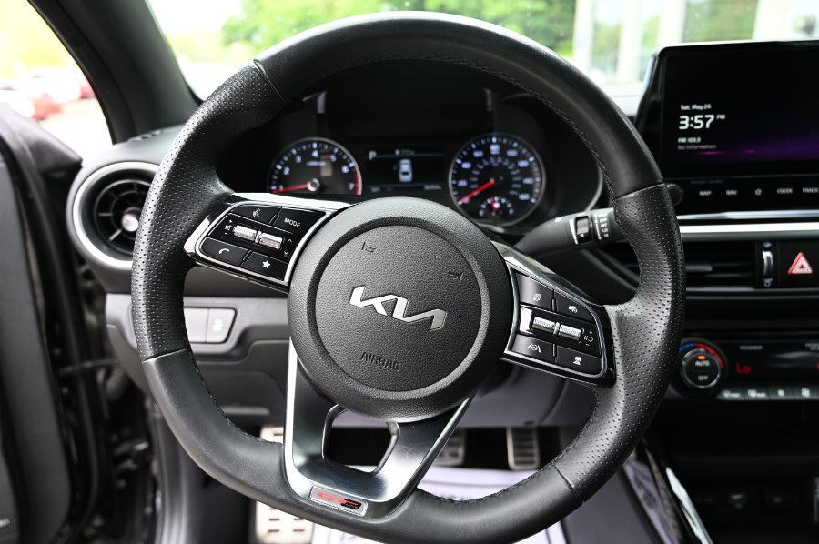 Vehicle image 18 of 29