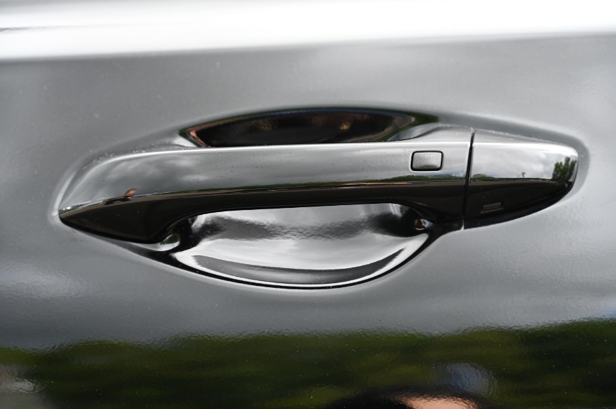 Vehicle image 12 of 29