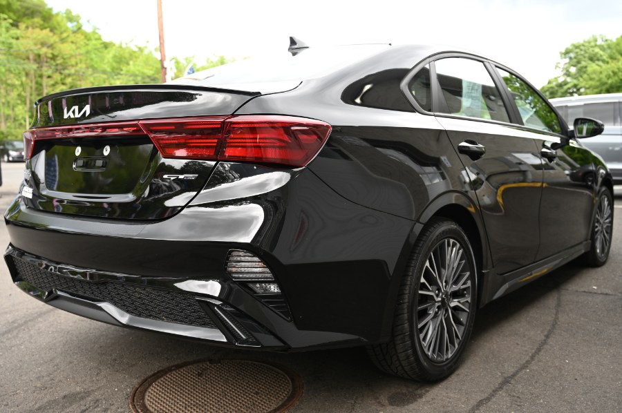 Vehicle image 4 of 29