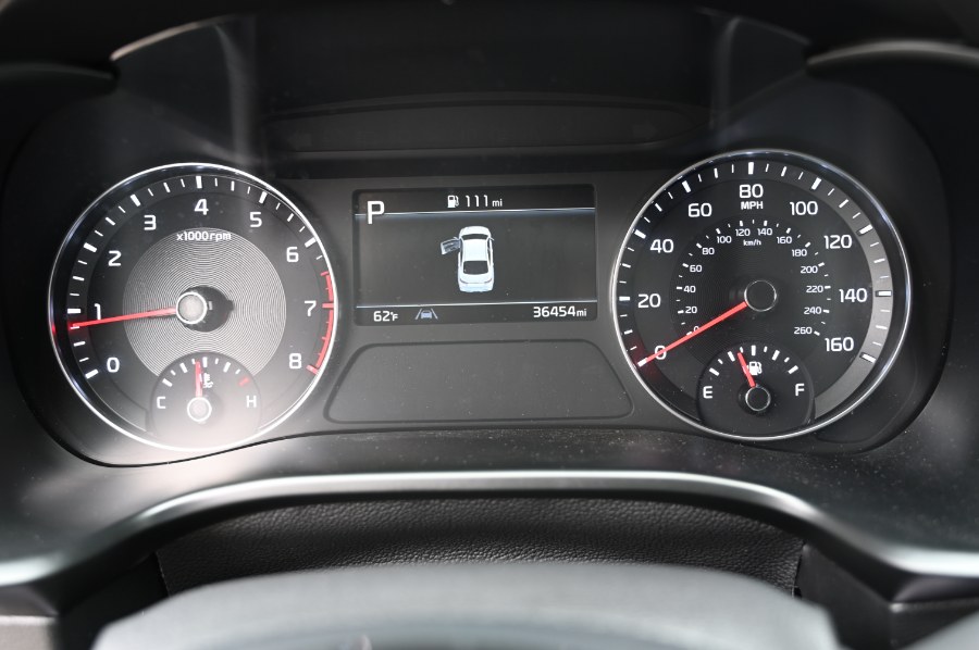 Vehicle image 19 of 29