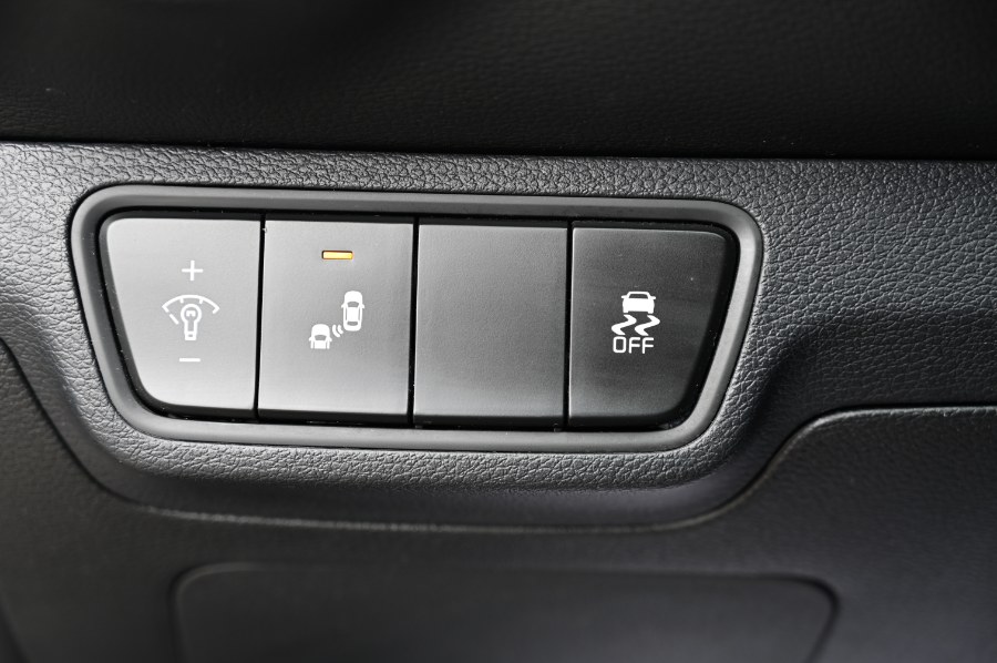 Vehicle image 20 of 29