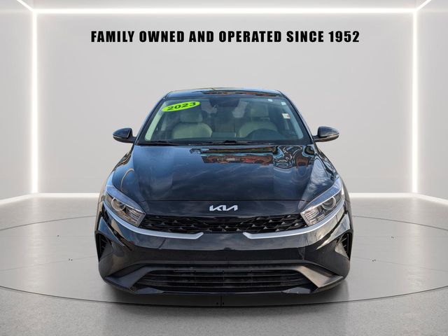 2023 Kia Forte LXS Image 1 of 30
