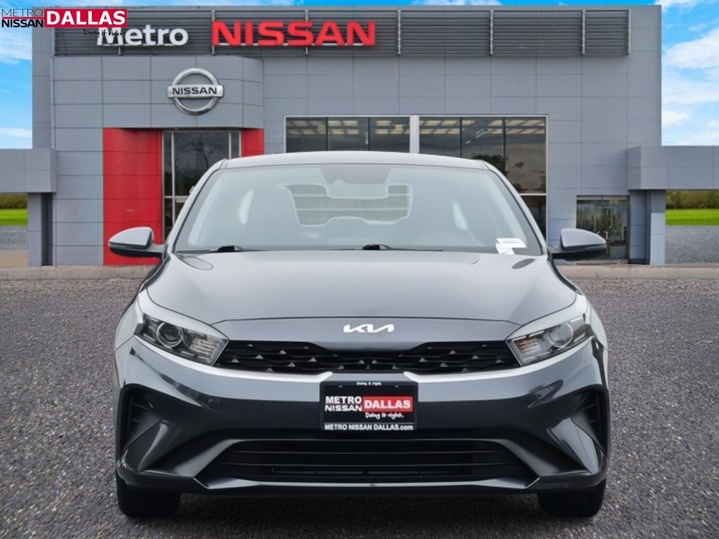 Vehicle image 2 of 33